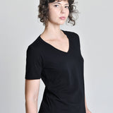 Camiseta Feminina Manuela Preto